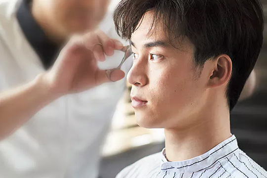 Aderans假发 关于售后服务 假发定期检查维护服务